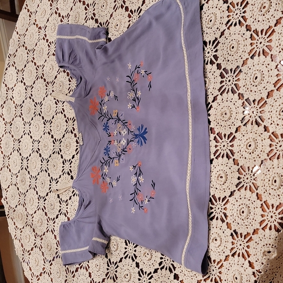 Eyeshadow Women's blouse - Picture 2 of 8